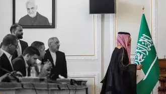 پشت کردن وزیر خارجه عربستان به عکس سلیمانی