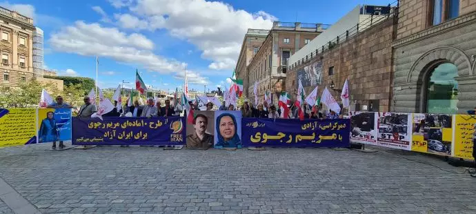 استکهلم - آکسیون ایرانیان آزاده در اعتراض به حکم اعدام زندانی سیاسی محمد جواد وفایی - ۳۱تیرماه - 0
