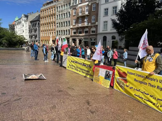 آرهوس دانمارک - آکسیون ایرانیان آزاده علیه موج اعدامها توسط خامنه‌ای و در حمایت از قیام مردم ایران - ۳۱تیرماه - 5