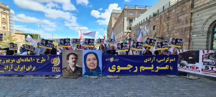 استکهلم - آکسیون ایرانیان آزاده در اعتراض به حکم اعدام زندانی سیاسی محمد جواد وفایی - ۳۱تیرماه - 5
