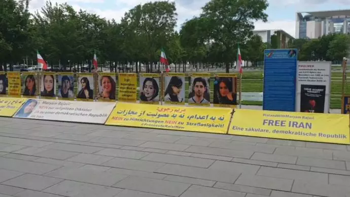 -نمایشگاه اعتراضی نه به اعدام توسط ایرانیان آزاده و هواداران مجاهدین خلق در برلین - 1
