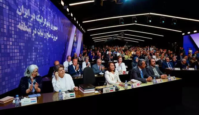 کنفرانس ایران آزاد ـ‌ ضرورت صلح و ثبات در منطقه