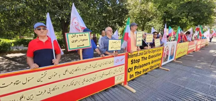 تورنتو - آکسیون ایرانیان آزاده - حمایت گسترده اشرف‌نشانها از برگزاری دادگاه بین‌المللی برای خامنه‌ای جنایتکار - ۱۴مرداد - 12