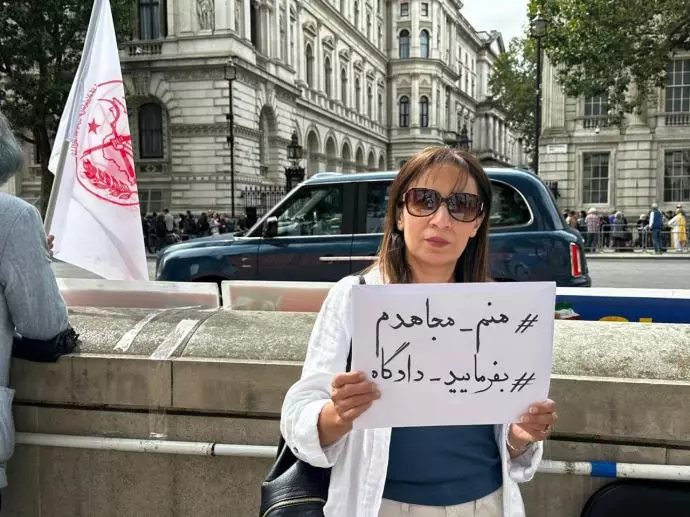 لندن - آکسیون ایرانیان آزاده - حمایت گسترده اشرف‌نشانها از برگزاری دادگاه بین‌المللی برای خامنه‌ای جنایتکار - ۱۳مرداد - 8