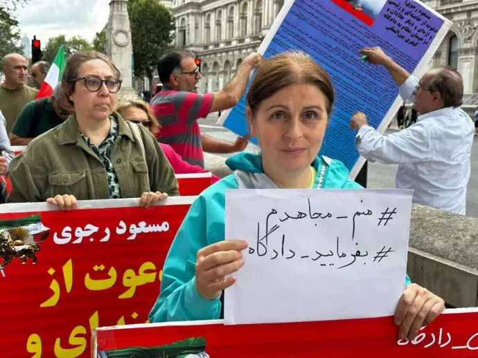 لندن - آکسیون ایرانیان آزاده - حمایت گسترده اشرف‌نشانها از برگزاری دادگاه بین‌المللی برای خامنه‌ای جنایتکار - ۱۳مرداد - 3