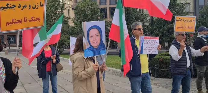 اسلو - آکسیون ایرانیان آزاده در همبستگی با قیام سراسری مردم ایران - ۱۸شهریور - 0