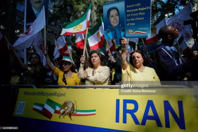 -مخابره آژانس عکس گیتی ایمیج از تظاهرات هواداران مقاومت ایران در نیویورک علیه حضور رئیسی جلاد - 18