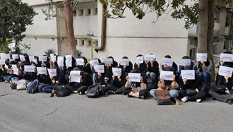 اعتراضات دانشجویان دانشگاه الزهرا - عکس از آرشیو