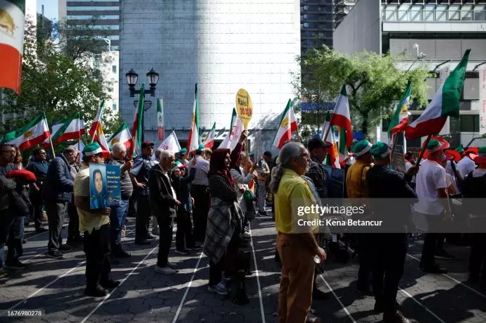 -مخابره آژانس عکس گیتی ایمیج از تظاهرات هواداران مقاومت ایران در نیویورک علیه حضور رئیسی جلاد - 4