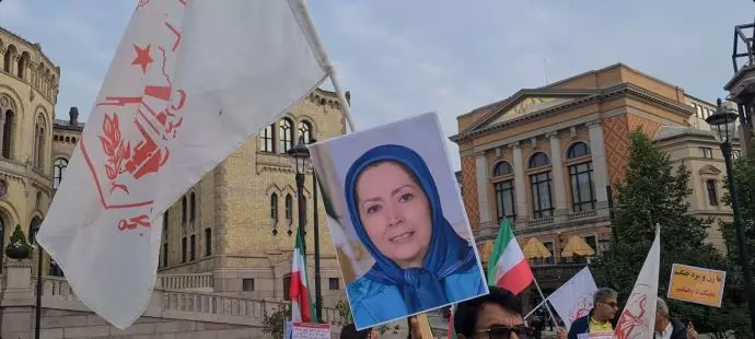 اسلو - آکسیون ایرانیان آزاده در همبستگی با قیام سراسری مردم ایران - ۱۸شهریور - 1