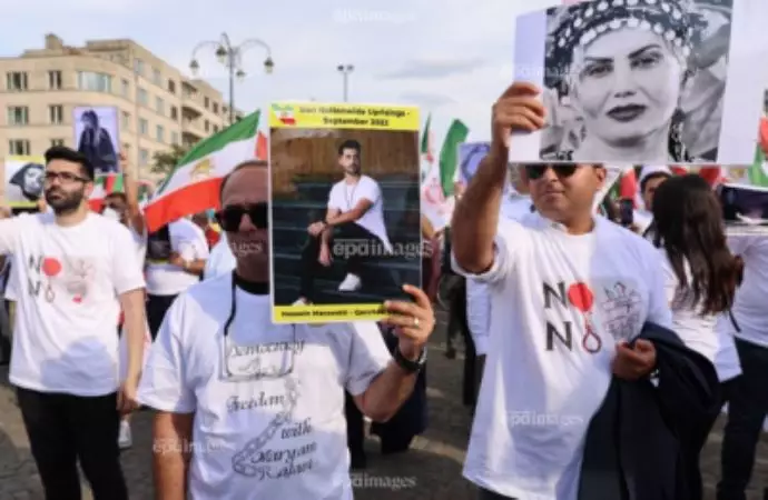 -انعکاس تظاهرات بروکسل در رسانه‌ها در سالگرد اعتراضات سراسری مردم ایران - 3