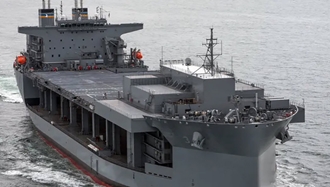 حوثی‌های یمن موشکی را به سمت کشتی جنگی آمریکا در خلیج عدن پرتاب کردند