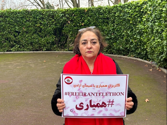 پاریس - ابراز همبستگی ایرانیان آزاده با بیست و هشتمین گلریزان همیاری با سیمای آزادی - ۲۳دی
