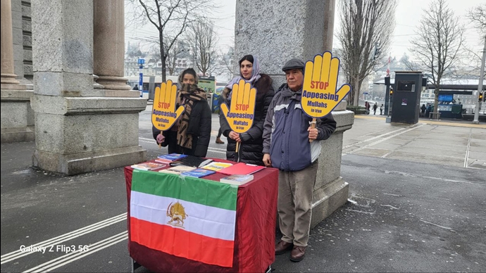 لوتزرن سوئیس - برگزاری میز کتاب در همبستگی با قیام سراسری مردم ایران - ۲۰دی