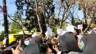 تجمع اعتراضی پرستاران و کادر درمان در شیراز