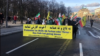 تظاهرات و راهپیمایی در برلین در سالگرد انقلاب ضدسلطنتی