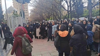 تجمع اعتراضی پرستاران در شیراز - ۱۴ اسفند