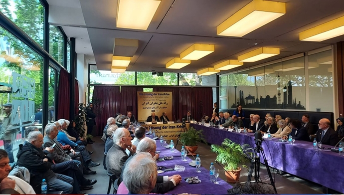 کنفرانس «راه‌حل بحران ایران حمایت از آلترناتیو دموکراتیک» در برلین با حضور و سخنرانی پروفسور آلخو ویدال کوادراس