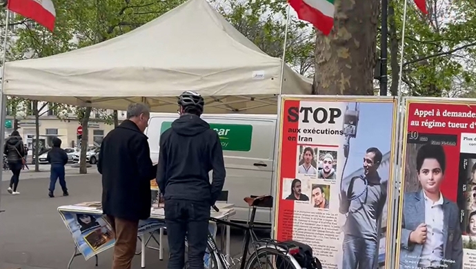 برگزاری میز کتاب در پاریس از سوی حامیان مقاومت ایران -۳۱فروردین