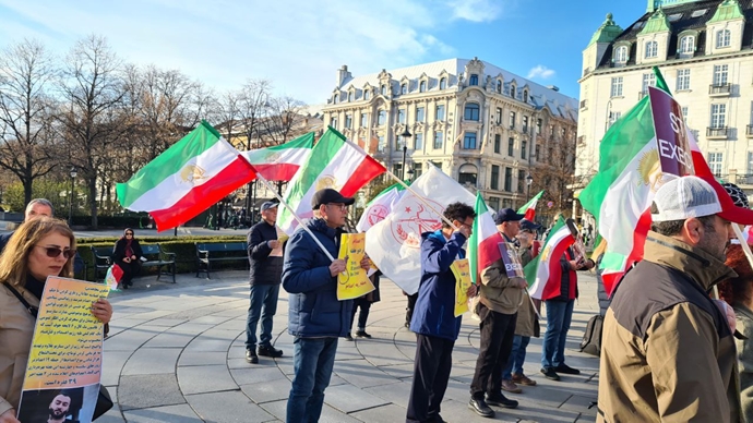 نروژ - تظاهرات ایرانیان آزاده در محکومیت اعدامها توسط خامنه‌ای جنایتکار - ۱۰اردیبهشت