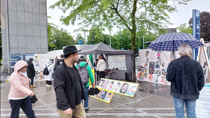 لوتزرن سوئیس - برگزاری میز کتاب و نمایش تصاویر شهیدان در همبستگی با قیام سراسری - ۴خرداد