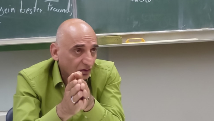 عزیز فولادوند