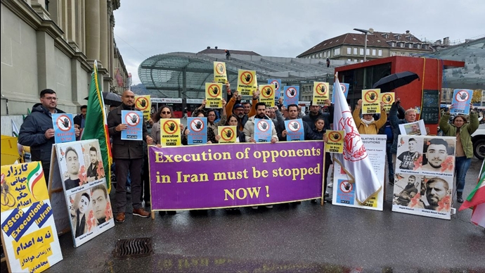 برن سوئیس - آکسیون ایرانیان آزاده در حمایت از زندانیان سیاسی و علیه اعدامهای جنایتکارانه خامنه‌ای - ۲۸مهر