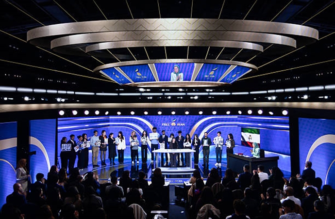 کنفرانس جوانان۱۳ کنفرانس جوانان۱۳