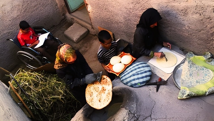 فقر مهندسی شده