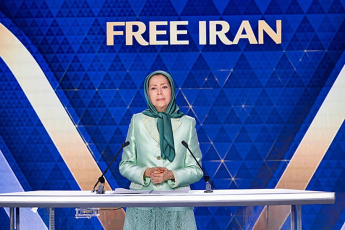 کنفرانس جوانان۴ کنفرانس جوانان۴