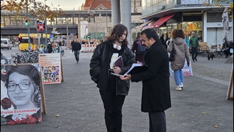 برلین - برگزاری میز کتاب توسط ایرانیان آزاده در حمایت از زندانیان سیاسی و علیه احکام اعدام قضاییه جلادان 