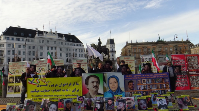 کپنهاگ - آکسیون و برگزاری میز کتاب ایرانیان آزاده علیه صدور احکام اعدام توسط قضاییه جلادان - ۹ آبان کپنهاگ - آکسیون و برگزاری میز کتاب ایرانیان آزاده علیه صدور احکام اعدام توسط قضاییه جلادان - ۹ آبان