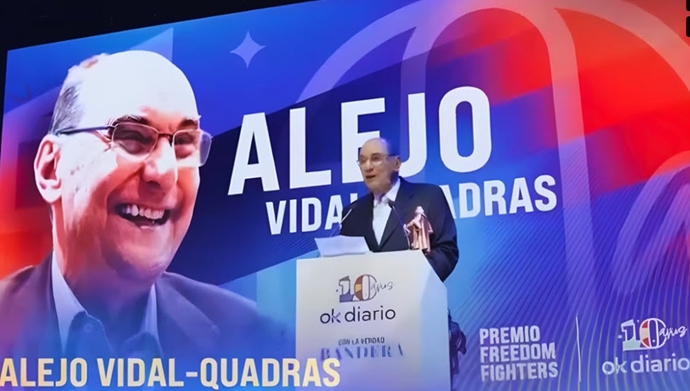 مادرید - اهدای جایزهٔ «مبارزان آزادی» به پروفسور آلخو ویدال کوادراس 