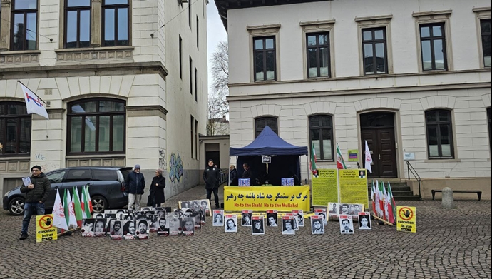 برمن - برگزاری میز کتاب توسط ایرانیان آزاده علیه موج اعدامها 