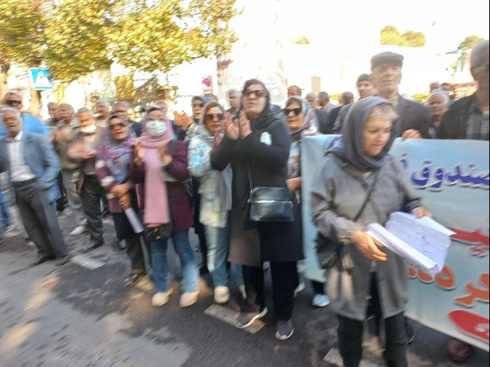 تجمع اعتراضی بازنشستگان فولاد در اصفهان: «تا اجرای حقوقمان خیابان‌ها را ترک نمی‌کنیم» 