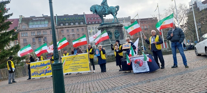 مالمو - سوئد - آکسیون ایران آراده در حمایت از مقاومت ایران - ۸اآذر ۱۴۰۴ مالمو - سوئد - آکسیون ایران آراده در حمایت از مقاومت ایران - ۸اآذر ۱۴۰۴