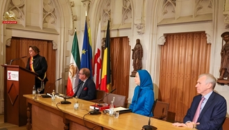 کنفرانس در همبستگی با مردم ایران در شهرداری شهر تاریخی ایپر بلژیک