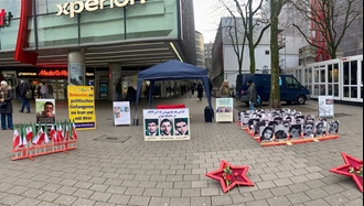 هامبورگ - برگزاری میز کتاب توسط هواداران سازمان مجاهدین