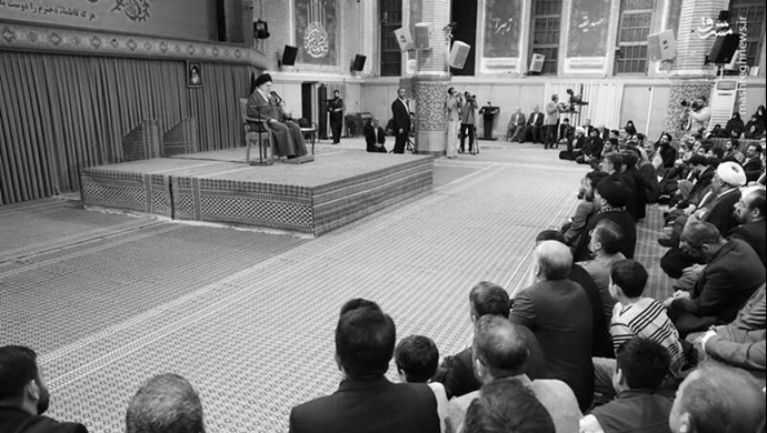 خامنه‌ای در دیدار با مداحان حکومتی