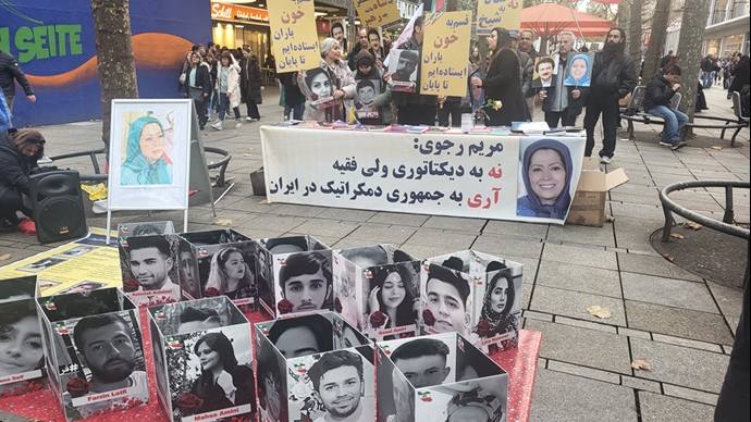 اشتوتگارت آلمان - برگزاری آکسیون هواداران مجاهدین 