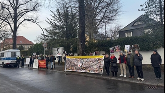 برلین - آکسیون ایرانیان آزاده در برابر لانه جاسوسی آخوندها در همبستگی با جنبش نه به اعدام 
