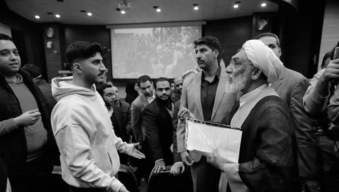 بیرون انداختن پورمحمدی از دانشگاه علوم تحقیقات در تهران