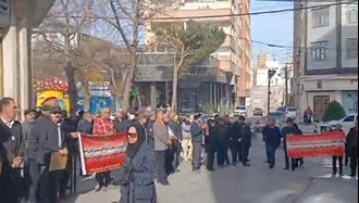 تجمع اعتراضی بازنشستگان در کرمانشاه