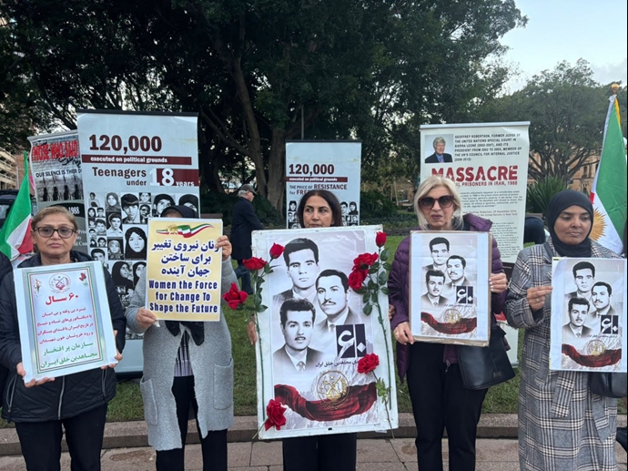 سیدنی استرالیا - برگزاری میز کتاب و نمایش تصاویر شهیدان در همبستگی با قیام سراسری - ۲۷اردیبهشت