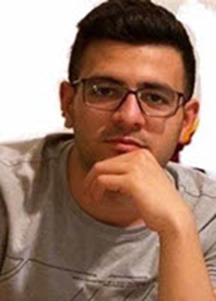  احسان فریدی دانشجوی دانشکده فنی تبریز
