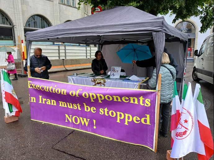 زوریخ سوئیس - برگزاری میز کتاب و نمایش تصاویر شهیدان در همبستگی با زندانیان سیاسی - ۵خرداد