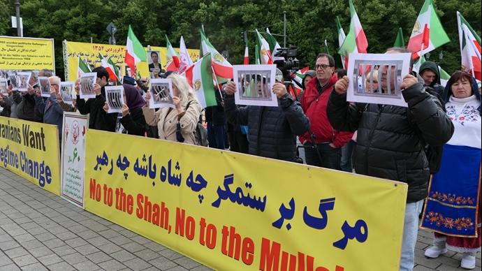 برلین - تظاهرات ایرانیان آزاده در حمایت از زندانیان سیاسی و گرامیداشت شصتمین سالگرد تأسیس سازمان مجاهدین - ۴ خرداد