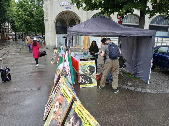 زوریخ سوئیس - برگزاری میز کتاب و نمایش تصاویر شهیدان در همبستگی با زندانیان سیاسی - ۵خرداد