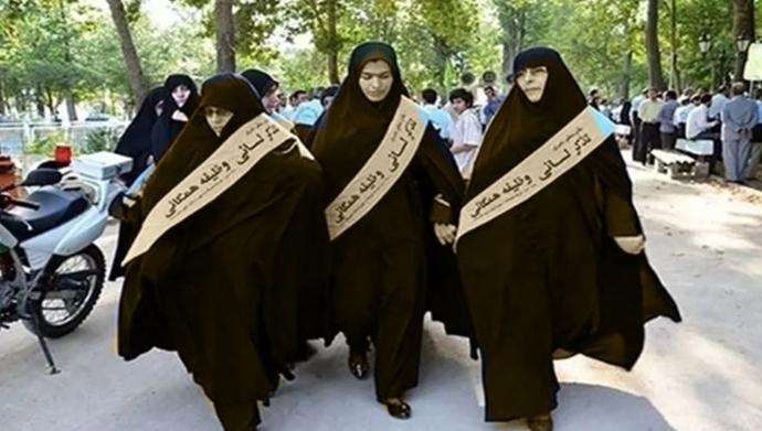 سرکوب زنان