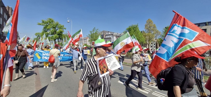 هلند - تظاهرات ایرانیان آزاده به‌مناسبت روز جهانی کارگر - ۱۱اردیبهشت